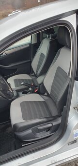 Volkswagen Jetta 2,0 TDI Highline manuál - 9