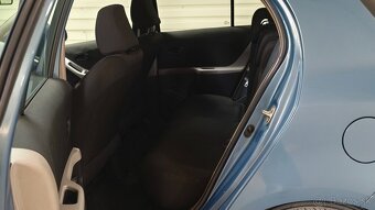 Toyota Yaris 1.0 t 5D - 9