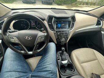 Hyundai Santa Fe Grand Santa Fe 2.2 CRDi VGT 4x4 Premium - 9