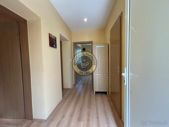 PREDAJ rodinný dom na krásnom pozemku 1300 m2 Rajka - 9
