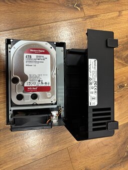 Synology DS218play + 2x 4TB WD Red - 9