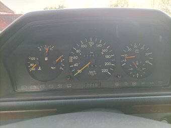 Mercedes E250D 83KW W124 - 9