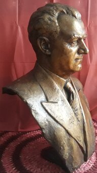 Busta "Klement Gottwald"...Viktor Dobrovolný 1949... - 9