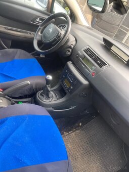Rozpredam Citroen c4 1.4i 65kw - 9