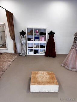💍 Na odstúpenie zabehnutý svadobný salón – In Studio - 9