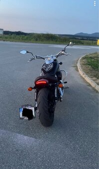 Honda vt 750 shadow - 9
