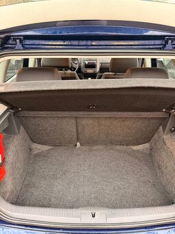 Volkswagen polo 1.9 Tdi - 9