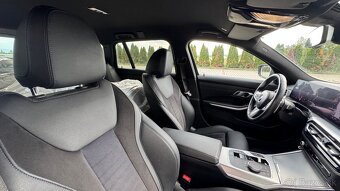 BMW 320d Touring xDrive A/T (2023) – DPH,ZÁRUKA - 9