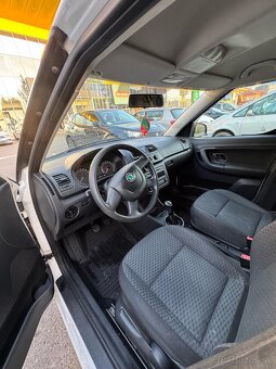 Škoda Roomste - 9
