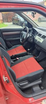 Suzukk swift 1.3 benzín 68 kW ,160 000 km - 9