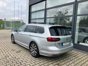 Volkswagen Passat Var. 2.0 TDI R-Line Highline 110kW - 9