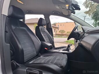 VW Passat 2.0TDI DSG 4-Motion Highline - 9
