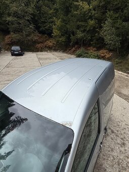 Volkswagen Caddy 1.9 TDI (2006) - 9