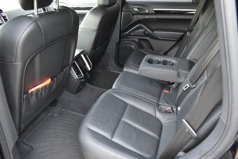 Porsche Cayenne Diesel Tiptronic S - 9