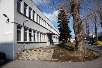 Skladový priestor s administratívou na prenájom - 9