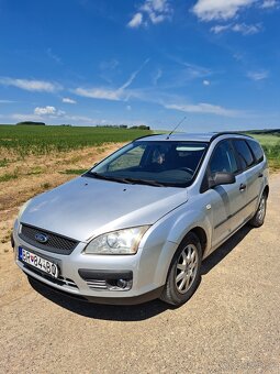 Ford focus kombi 1.6 lpg - 9