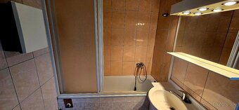 Predám 2-izbový byt v centre Topoľčian – 64 m², balkón, výťa - 9