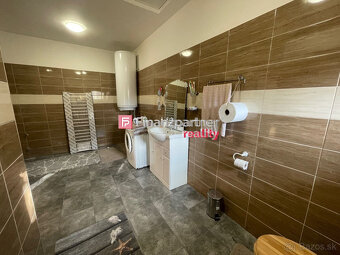 Rezervované Na predaj 2-izbový dom s vidieckým štýlom - 9