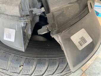 Predám predné svetlá BMW X5 E70 - 9