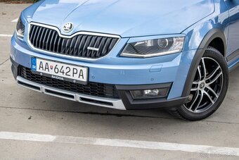 Škoda Octavia Combi 2.0 TDI Elegance/Style 4x4 DSG - 9
