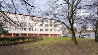 ŠACA - pekný 3 izbový zariadený byt ul. Železiarenska, 64 m2 - 9