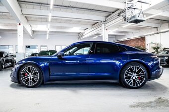 Porsche Taycan - 9
