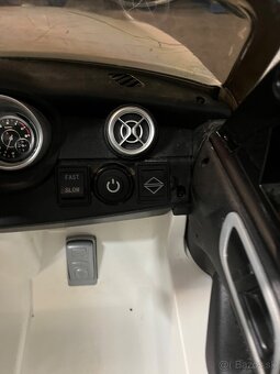 Elektrické auto Mercedes - 9