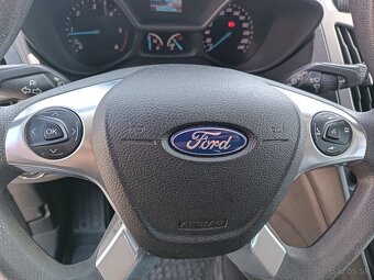 Ford Tourneo Connect 7miest - 9