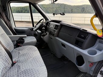 Ford Transit 2.2 TDCi 92Kw Bus - DELŠÍ VERZE - 9