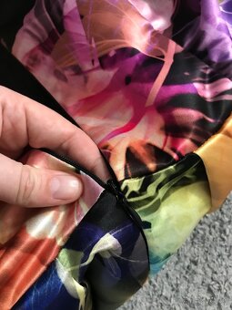 elegantné dámske šaty v. M - 9