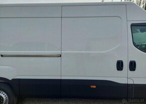Iveco Daily 35S18H 4x2 benzín 129 kw - 9
