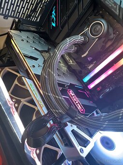 Amd 5700XT Sapphire - 9
