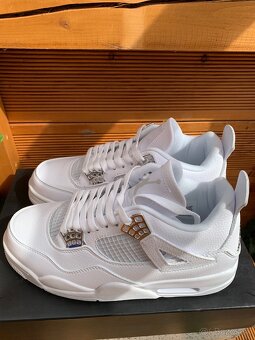 Jordan 4 Retro Pure Money - 9