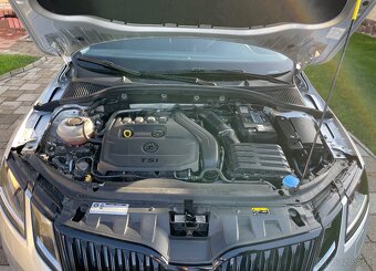 Škoda Octavia 1,5 tsi 110KW Manuál - 9