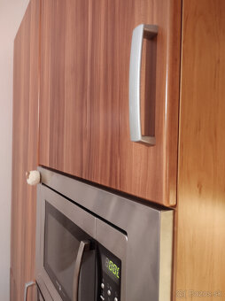 Kuchynská linka so vstavanými spotrebičmi - 9