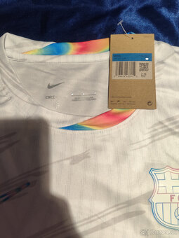 Dres Fc Barcelona Biely Farebný Unikátny Zberateľský Nový - 9