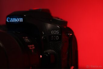 Canon EOS 80D - 9