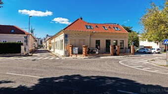 NA PRENÁJOM REPREZENTATÍVNE PRIESTORY- NITRA CENTRUM - 9