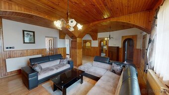 Na predaj priestranný 4-izbový rodinný dom so záhradou – výb - 9