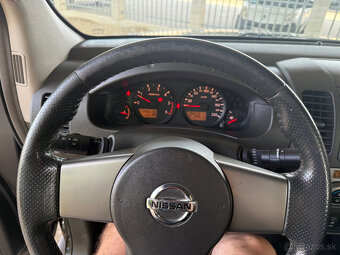 Nissan Navara DoubleCab 2.5D SE 4x4 - 9
