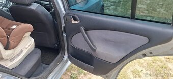 Skoda Octavia 1.9 tdi 66 KW REZERVOVANE - 9