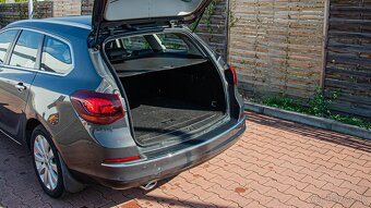 Opel Astra Sport Tourer ST 1.4 Turbo 140k, 103KW, M6, 5d - 9