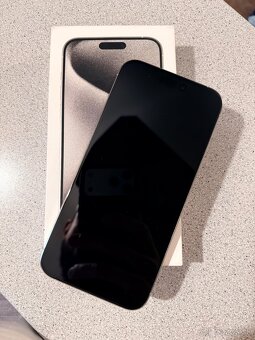 PREDÁM IPHONE 15 PRO MAX 256GB, White Titanium - 9