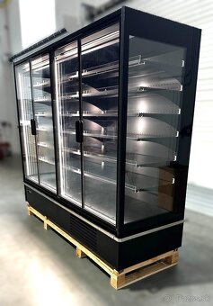 Prístenná vitrína IM 2,5m - 9