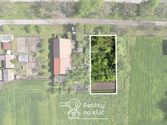 Na predaj stavebný pozemok v obci Palárikovo - 9