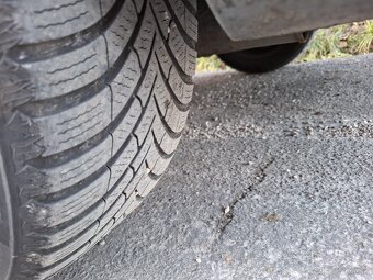 Skada fabia 1.4 benzin - 9