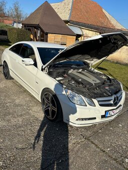 Mercedes Benz Coupe E 350 CDI - 9