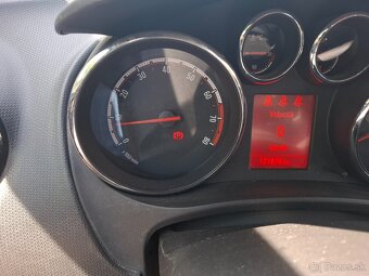 Opel Meriva D 1.4benzin 74kw r.v.11/2016 naj.121000km - 9
