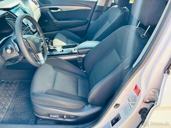 Hyundai i40cw - 9