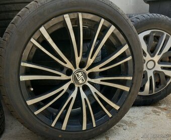 Volkswagen Touran 2.0TDI - 9